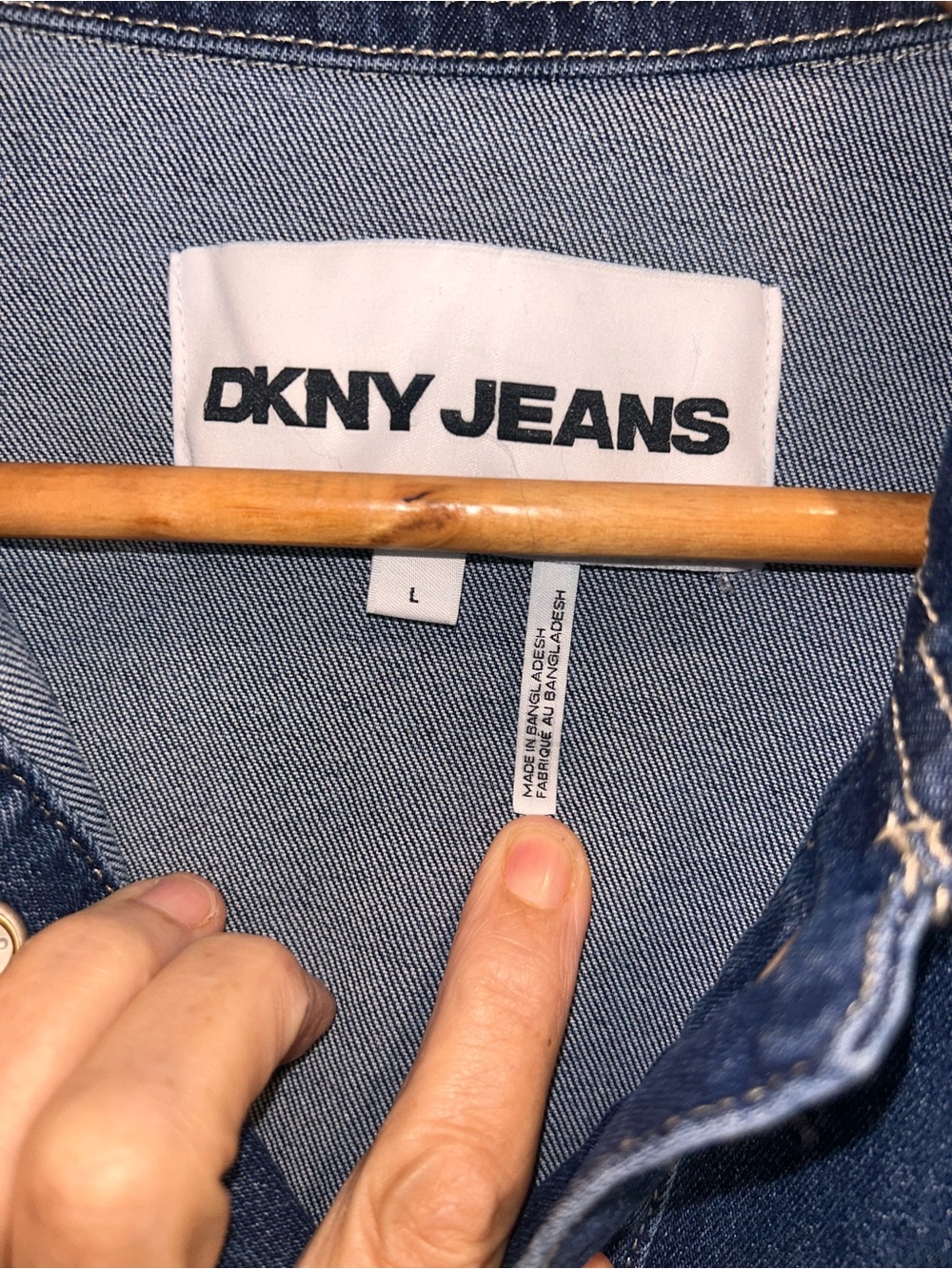 DKNY Medium Blue Cropped Denim Jacket - Picture 2 of 7